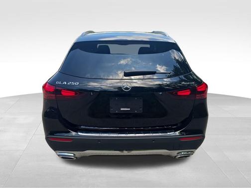 2025 Mercedes-Benz GLA 250 Base 4MATIC