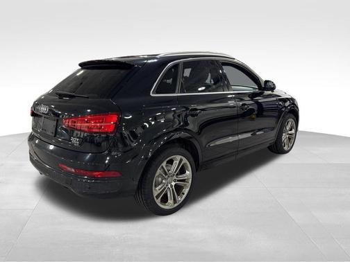 2016 Audi Q3 2.0T Prestige