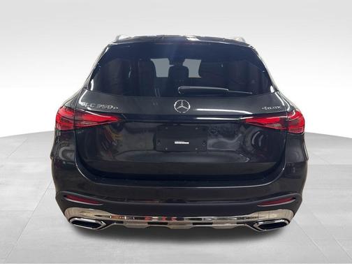 2025 Mercedes-Benz GLC 350e Base 4MATIC