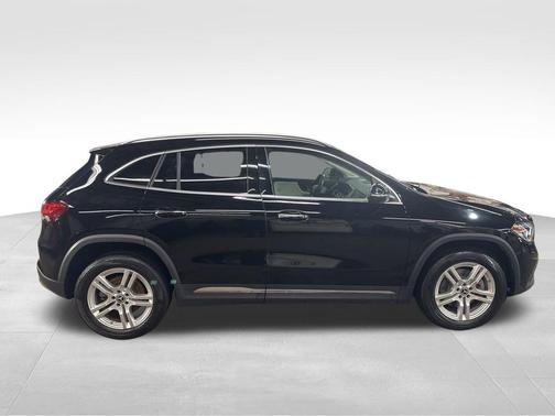 2023 Mercedes-Benz GLA 250 Base 4MATIC