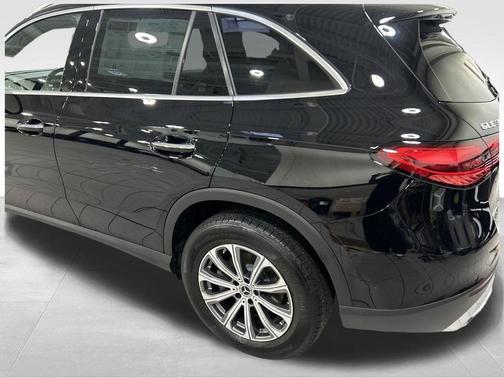 2025 Mercedes-Benz GLC 300 Base 4MATIC
