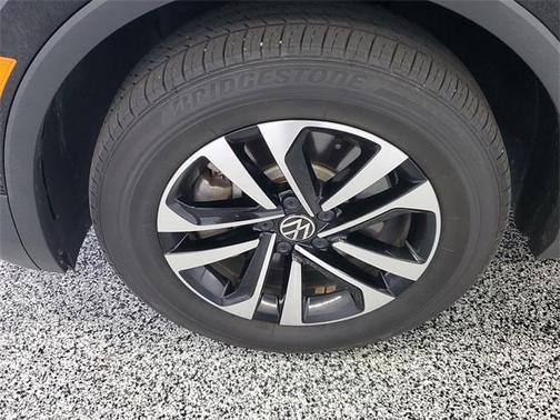2024 Volkswagen Tiguan 2.0T S