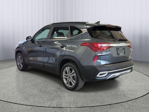 Gravity Gray 2023 Kia Seltos S