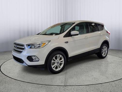 White Platinum 2019 Ford Escape SE