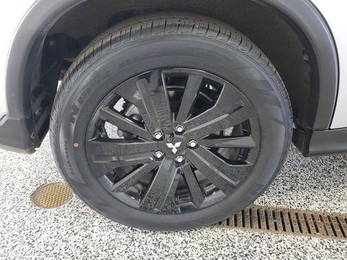 2025 Mitsubishi Outlander Sport 2.0 LE