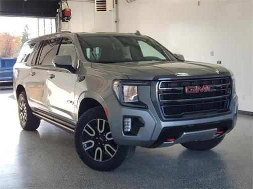 2023 GMC Yukon XL AT4