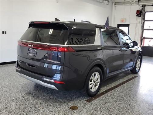 2022 Kia Carnival LXS