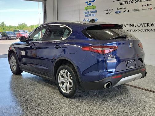 Montecarlo Blue Metallic 2021 Alfa Romeo Stelvio Base