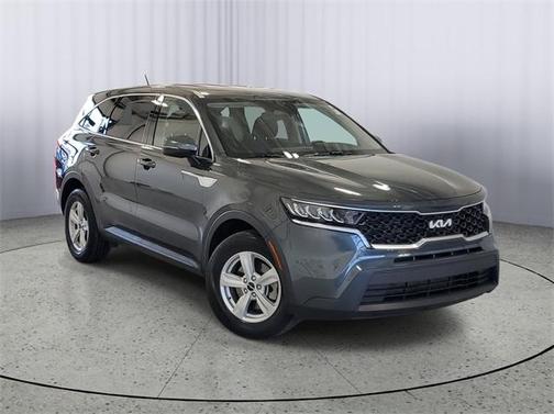 2022 Kia Sorento LX