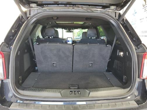 Black Metallic 2021 Ford Explorer ST