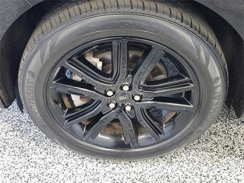 2022 Ford Edge ST Line