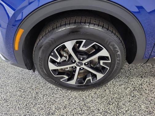 Sapphire Blue 2024 Kia Sportage EX