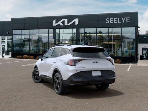 Glacial White Pearl 2026 Kia Sportage X-Line