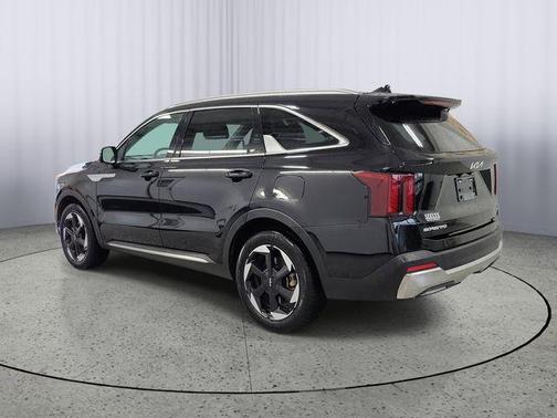 Aurora Black Pearl 2025 Kia Sorento Hybrid EX