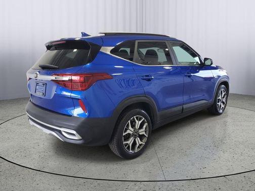 Neptune Blue 2021 Kia Seltos EX
