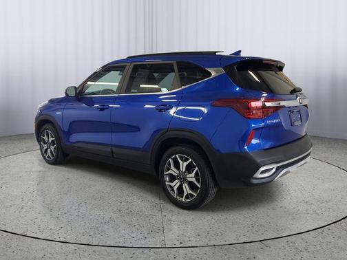 Neptune Blue 2021 Kia Seltos EX