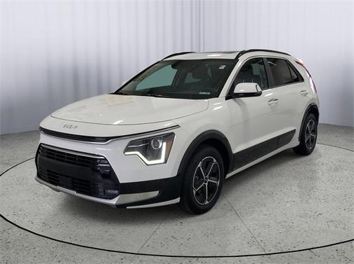 2024 Kia Niro SX
