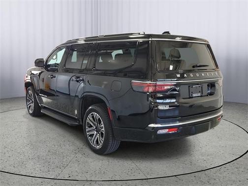 2024 Jeep Wagoneer Base