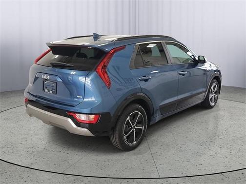 2023 Kia Niro SX