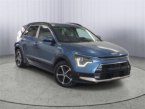 2023 Kia Niro SX