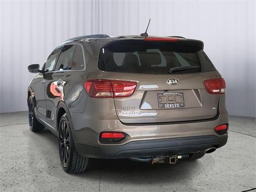 2020 Kia Sorento S