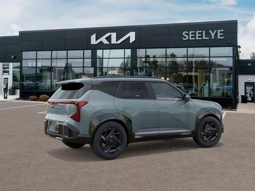 Green 2027 Kia Seltos X-Line