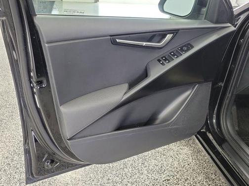 Aurora Black Pearl 2023 Kia Niro LX