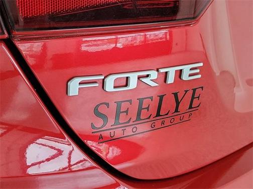 2022 Kia Forte LXS