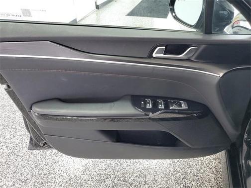 2023 Kia K5 GT