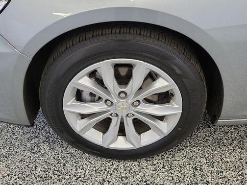 Sterling Gray Metallic 2024 Chevrolet Malibu LT