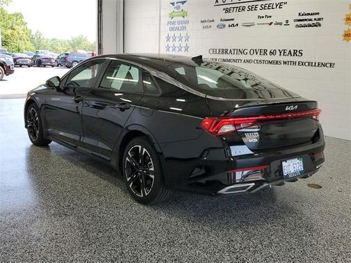 2024 Kia K5 GT-Line