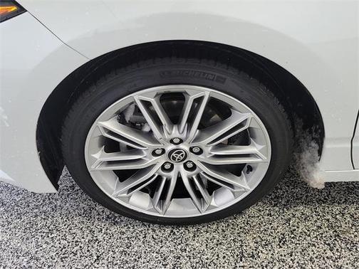 2021 Toyota Avalon Hybrid Limited