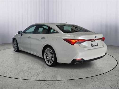 2021 Toyota Avalon Hybrid Limited