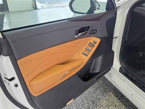 2021 Toyota Avalon Hybrid Limited