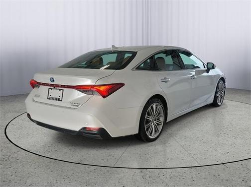2021 Toyota Avalon Hybrid Limited