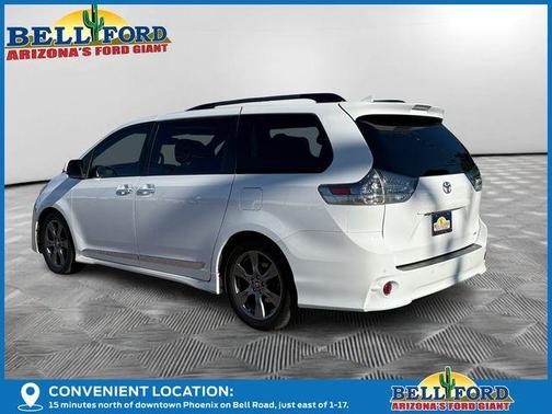 2019 Toyota Sienna SE