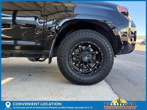 Midnight Black Metallic 2019 Toyota 4Runner SR5