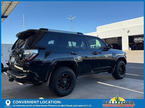 Midnight Black Metallic 2019 Toyota 4Runner SR5