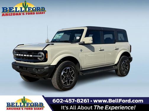 Desert Sand 2025 Ford Bronco Outer Banks SUV