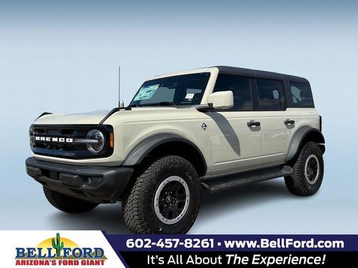 Desert Sand 2026 Ford Bronco Outer Banks