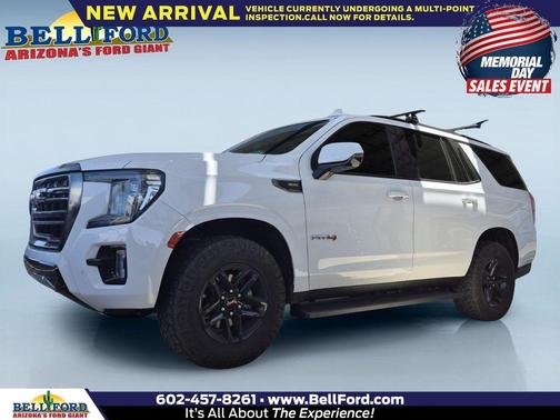 Summit White 2023 GMC Yukon AT4