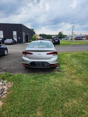 2020 Hyundai ELANTRA SEL
