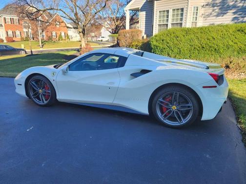2017 Ferrari 488 Spider Base