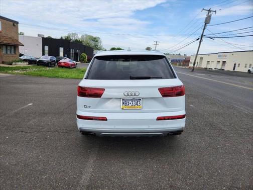 2019 Audi Q7 45 Premium