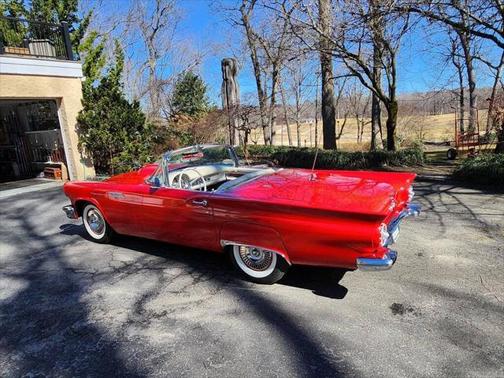 1957 Ford Thunderbird Base