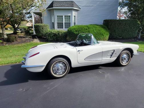 1960 Chevrolet Corvette Base