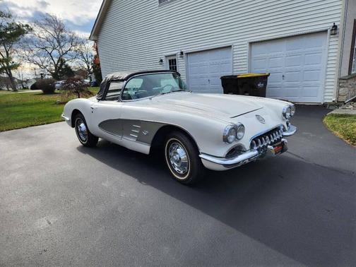 1960 Chevrolet Corvette Base