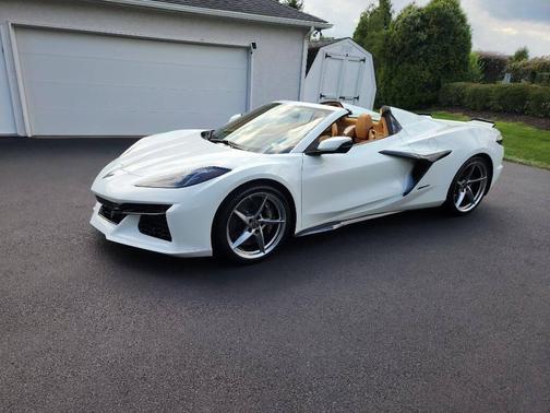 2025 Chevrolet Corvette E-Ray RWD Convertible 3LZ