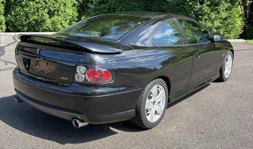 2006 Pontiac GTO Base 2dr Coupe