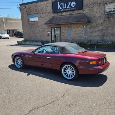RED 1998 Aston Martin DB7